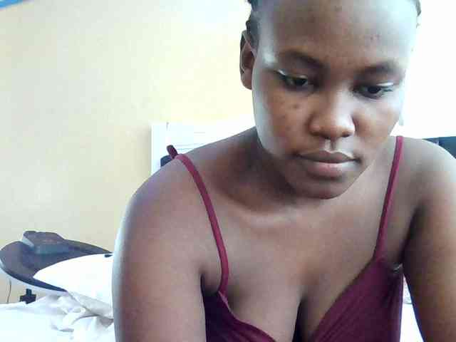 Horny-nasty-bitch webcam