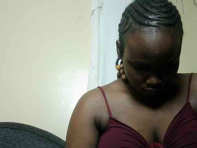 Horny-nasty-bitch webcam