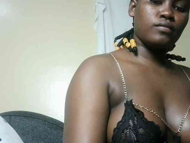 Horny-nasty-bitch webcam