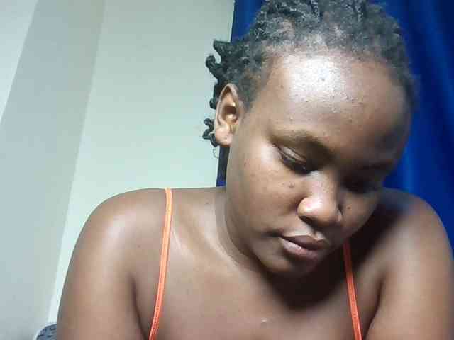 Horny-nasty-bitch webcam