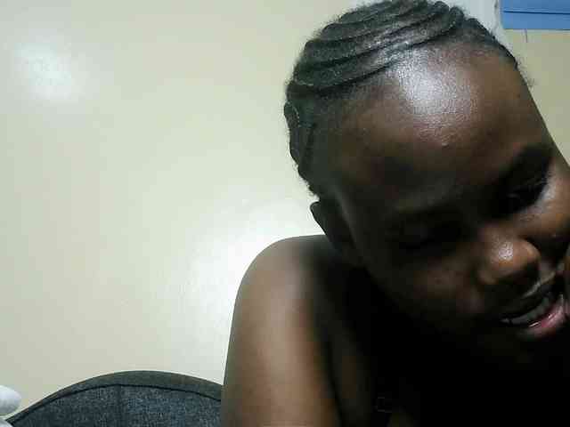 Horny-nasty-bitch webcam