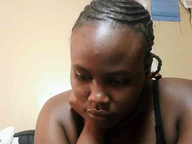 Horny-nasty-bitch webcam