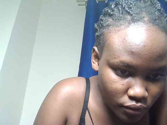 Horny-nasty-bitch webcam