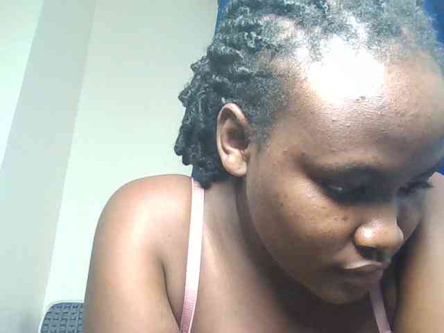 Horny-nasty-bitch webcam