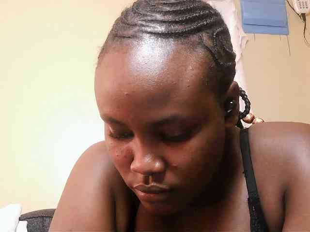 Horny-nasty-bitch webcam