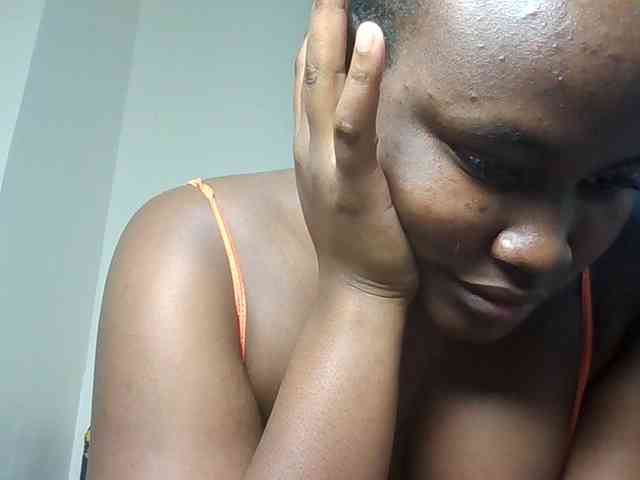 Horny-nasty-bitch webcam