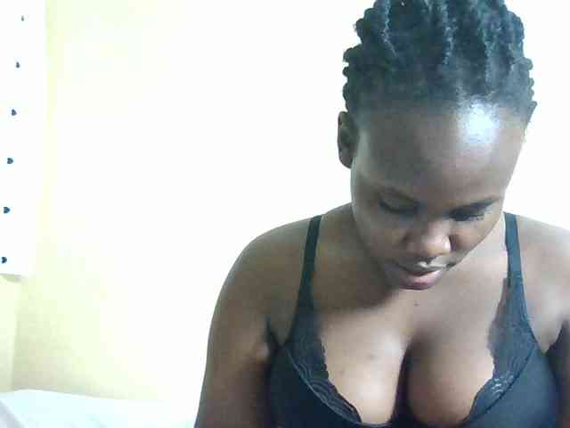 Horny-nasty-bitch webcam