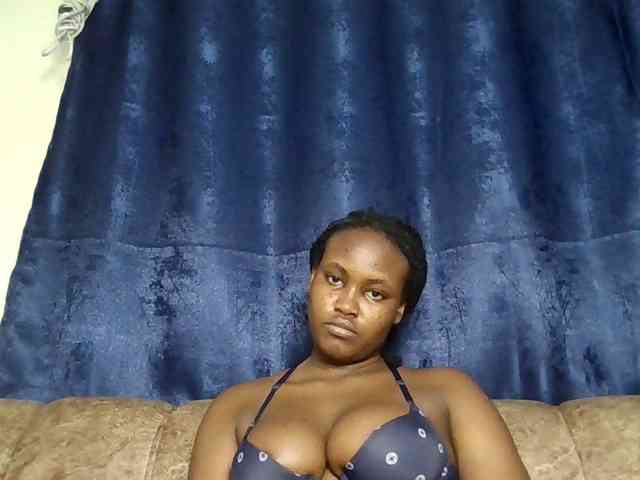 Horny-nasty-bitch webcam