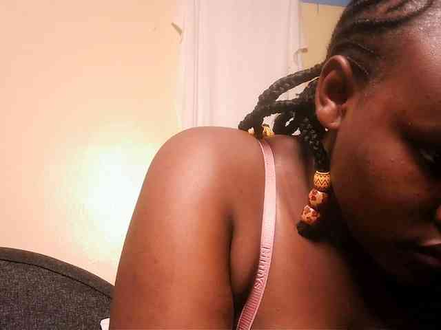 Horny-nasty-bitch webcam