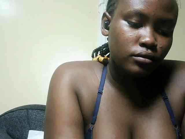 Horny-nasty-bitch webcam