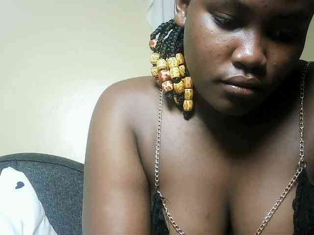 Horny-nasty-bitch webcam