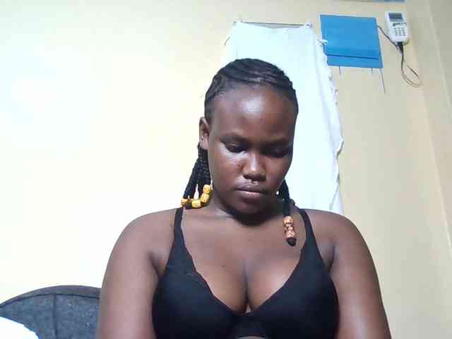 Horny-nasty-bitch webcam