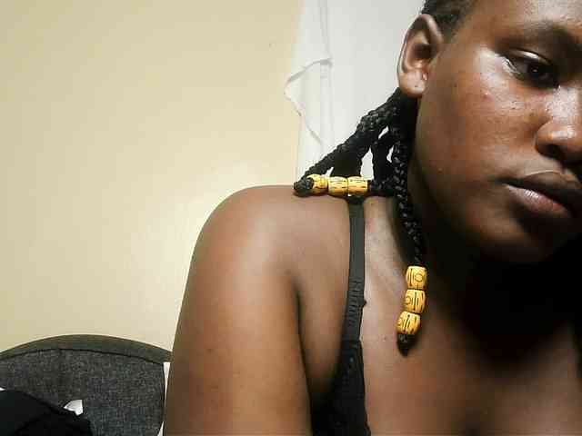 Horny-nasty-bitch webcam