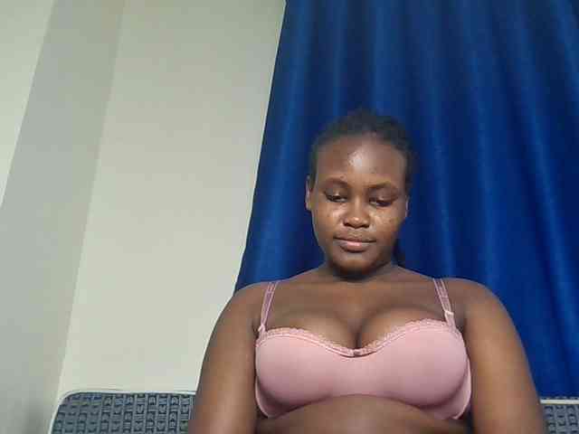 Horny-nasty-bitch webcam