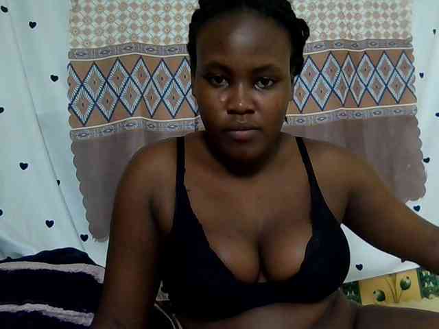 Horny-nasty-bitch webcam