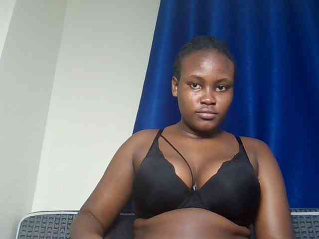 Horny-nasty-bitch webcam