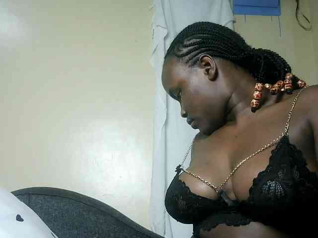 Horny-nasty-bitch webcam