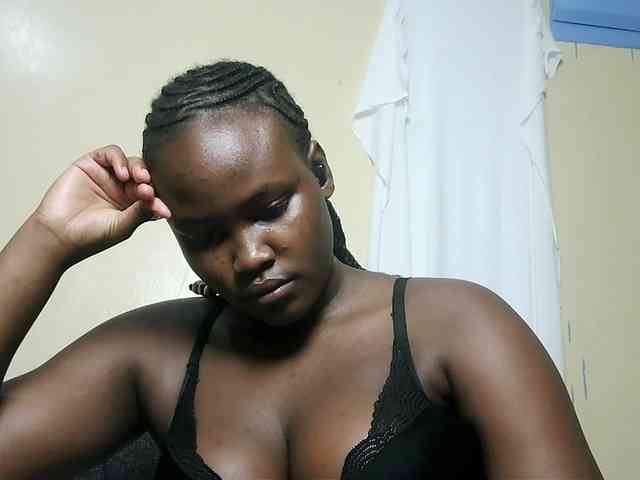 Horny-nasty-bitch webcam