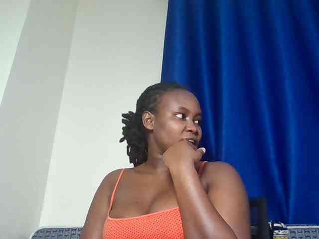 Horny-nasty-bitch webcam