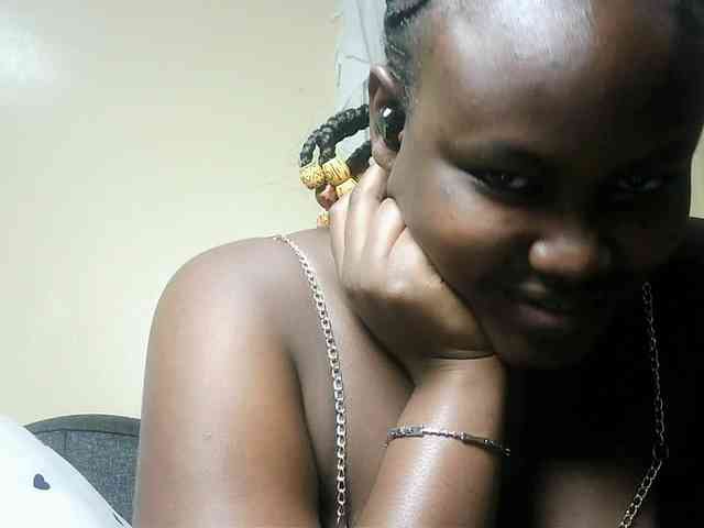 Horny-nasty-bitch webcam