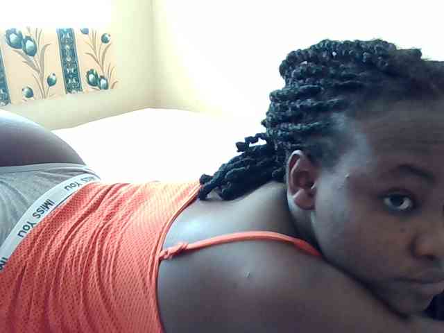 Horny-nasty-bitch webcam