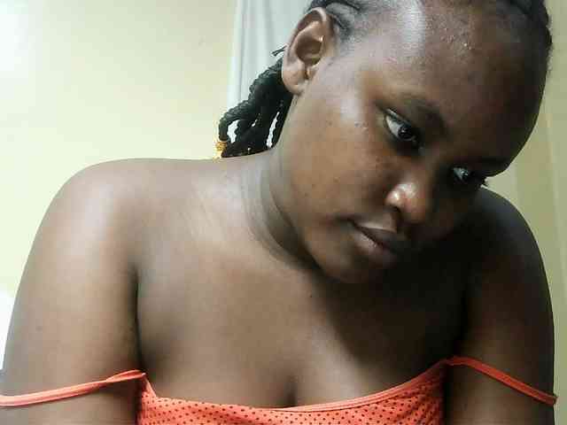 Horny-nasty-bitch webcam