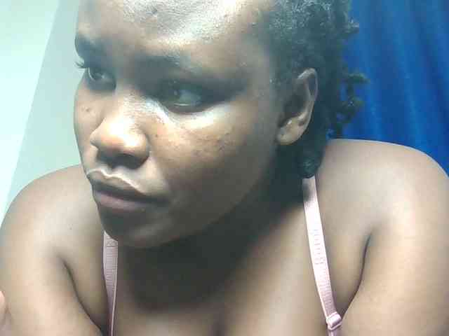 Horny-nasty-bitch webcam