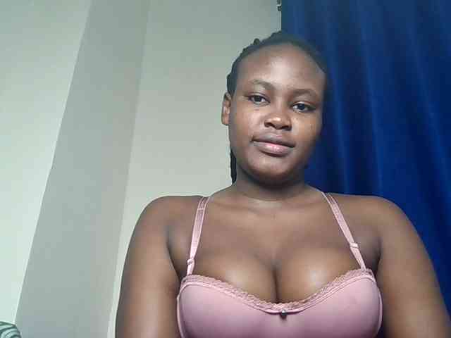 Horny-nasty-bitch webcam