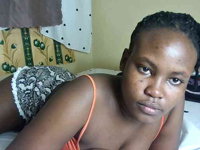 Horny-nasty-bitch webcam