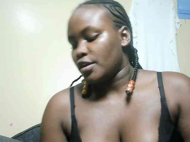 Horny-nasty-bitch webcam