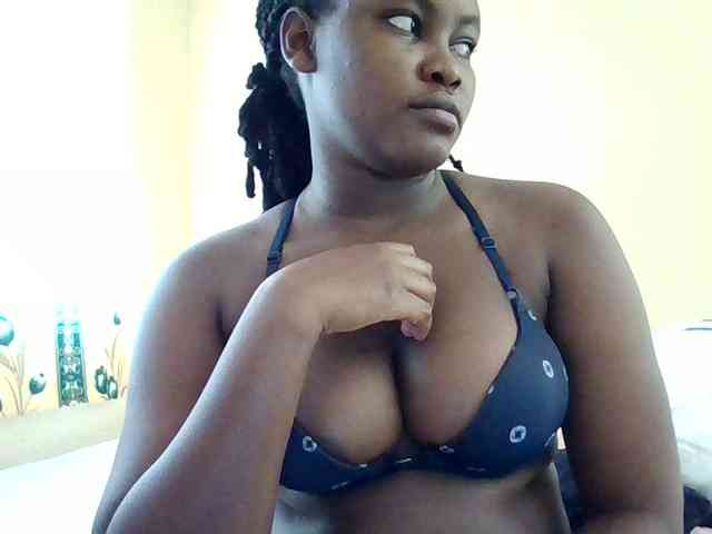 Horny-nasty-bitch webcam