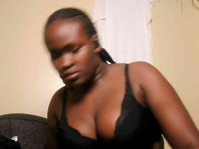 Horny-nasty-bitch webcam