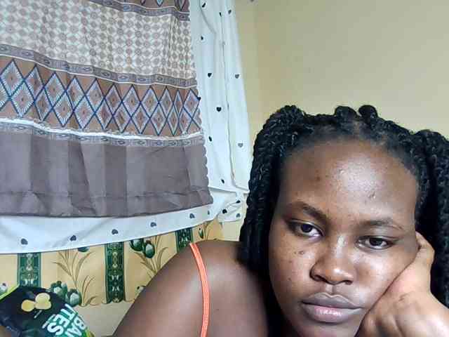 Horny-nasty-bitch webcam