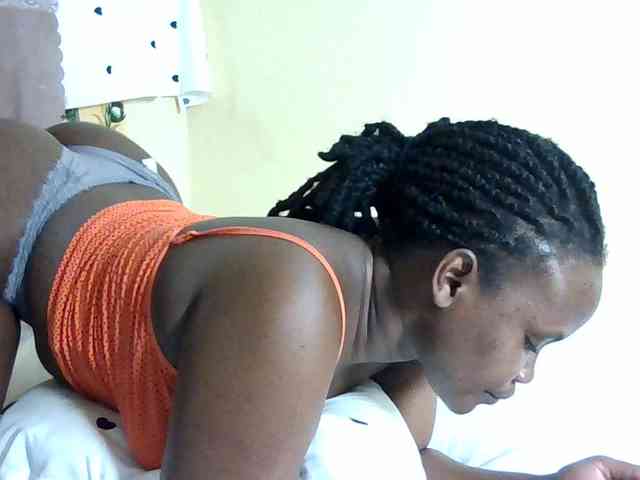 Horny-nasty-bitch webcam