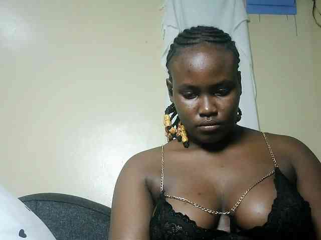 Horny-nasty-bitch webcam