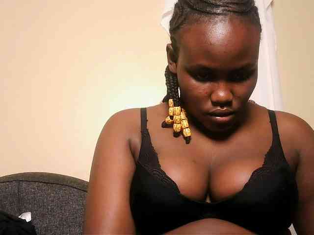 Horny-nasty-bitch webcam