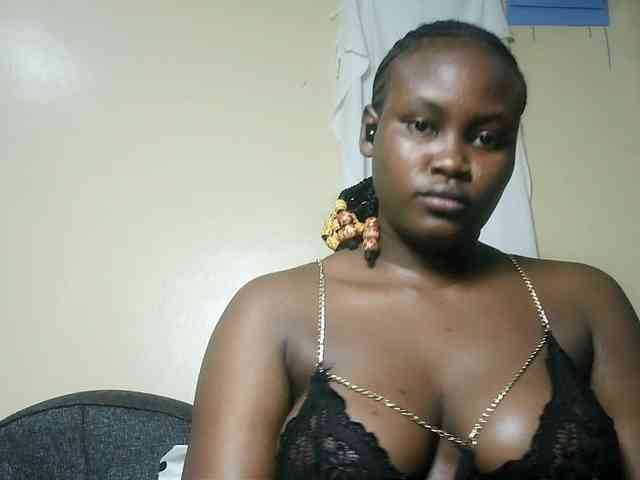 Horny-nasty-bitch webcam