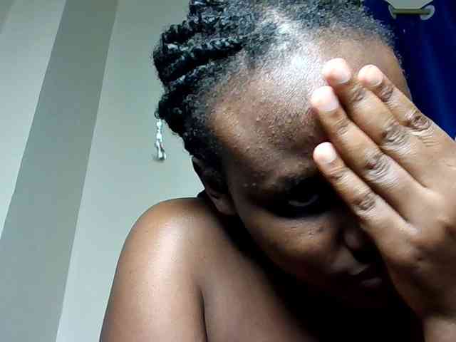 Horny-nasty-bitch webcam