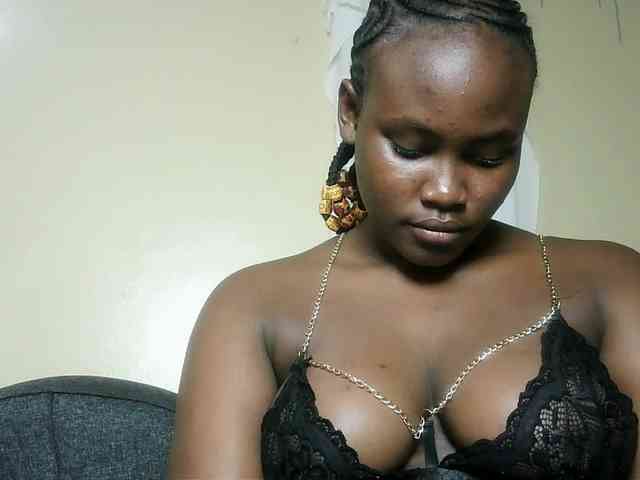 Horny-nasty-bitch webcam