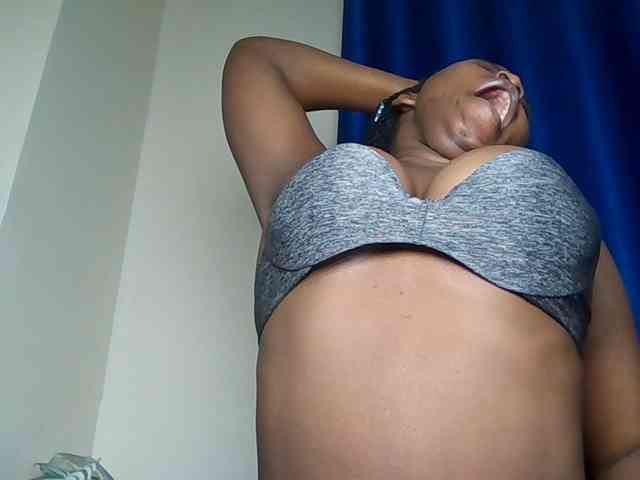 Horny-nasty-bitch webcam