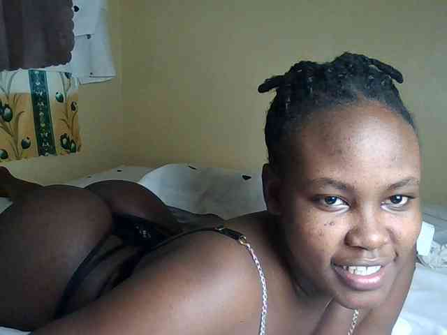 Horny-nasty-bitch webcam