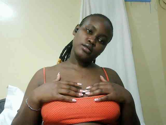 Horny-nasty-bitch webcam