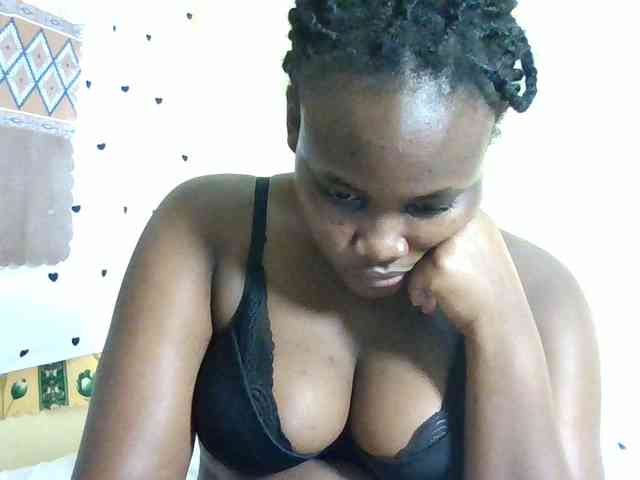 Horny-nasty-bitch webcam