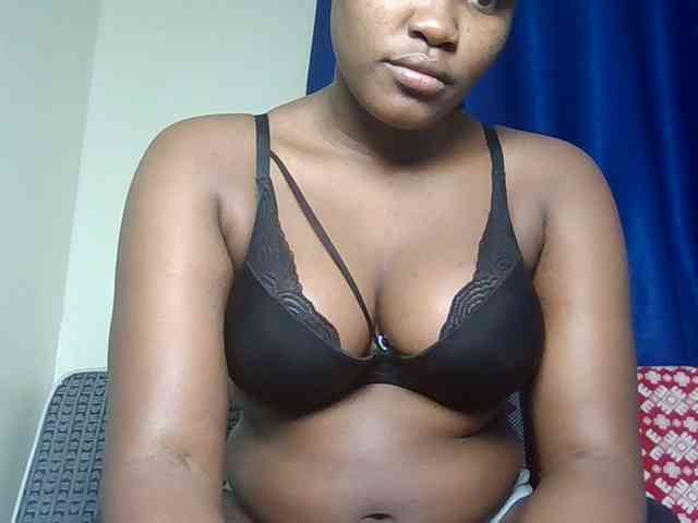 Horny-nasty-bitch webcam