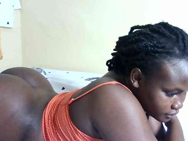 Horny-nasty-bitch webcam