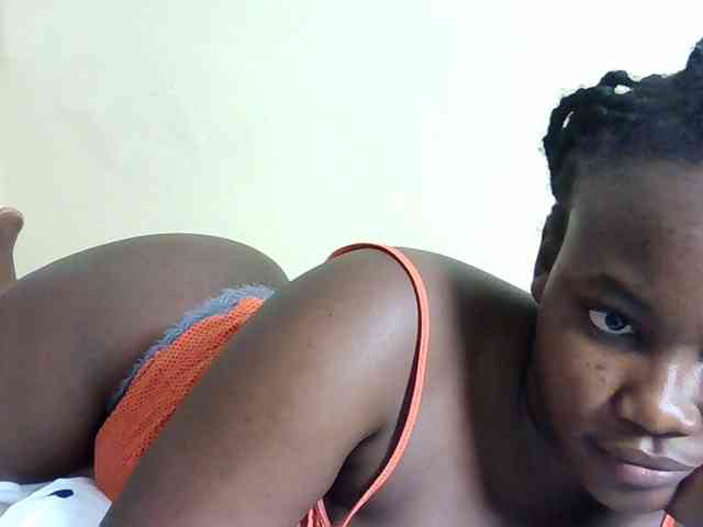 Horny-nasty-bitch webcam