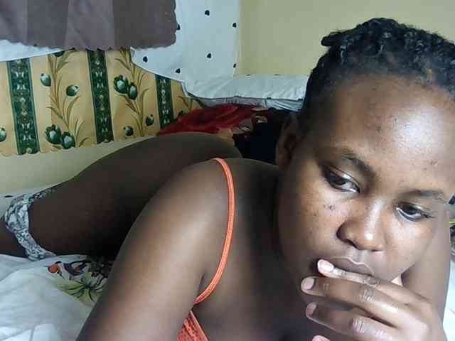 Horny-nasty-bitch webcam