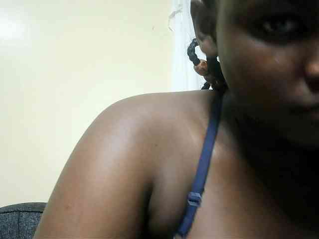 Horny-nasty-bitch webcam