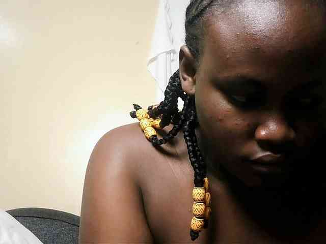 Horny-nasty-bitch webcam