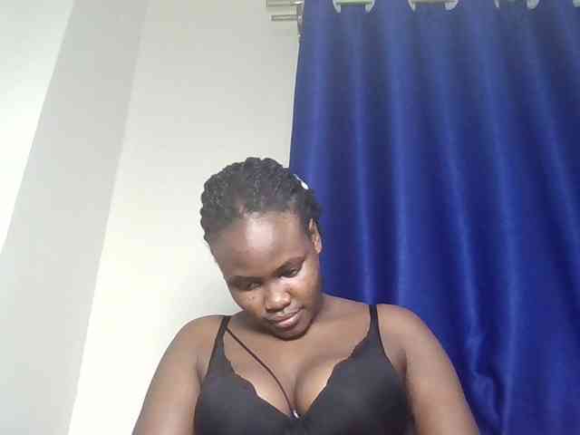 Horny-nasty-bitch webcam